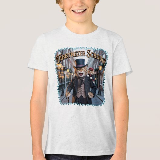 Tabbynezer Scrooge Illustration – Tabby Scrooge トライブレンドTシャツ (正面)