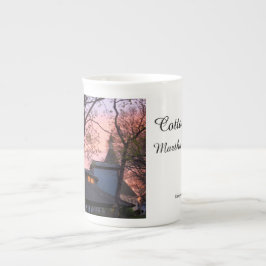 Tabernacle and Church Sunrise - Martha's Vineヤード ボーンチャイナマグカップ