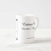 Tabernacle and Gingerbread - Martha's Vineyard ボーンチャイナマグカップ (正面右)