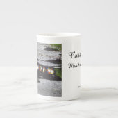 Tabernacle Window Reflection - Martha's Vineyard ボーンチャイナマグカップ (正面)