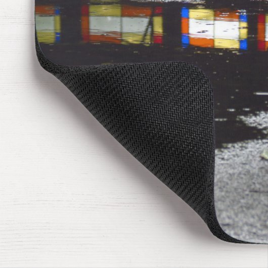 Tabernacle Window Reflection - Martha's Vineyard マウスパッド (コーナー)