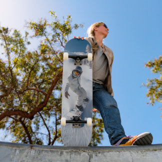 Tabla de Skate Esquiador en la Pista Cuesta Abajo スケートボード