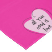 Tablecloth Valentine's Dayあなたが必要とするすべてはLOVE テーブルクロス (アングル)