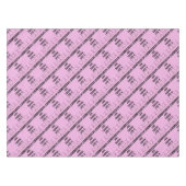 TABLELOTH – 女の子は彼女のアクセサリーを必要とする テーブルクロス (正面(横))