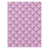 TABLELOTH – 女の子は彼女のアクセサリーを必要とする テーブルクロス (正面)