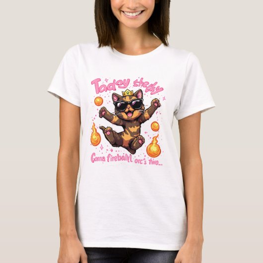 Taday She Day 笑顔の猫のファイアボール マジック ミーム Tシャツ (正面)