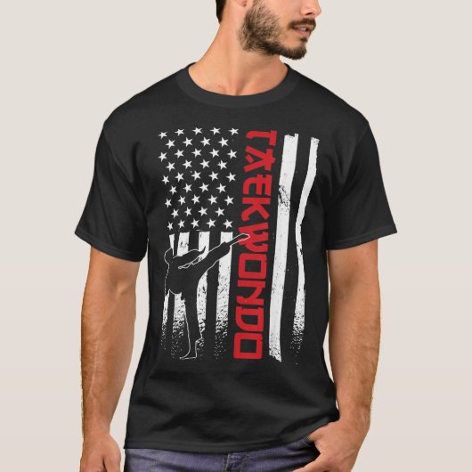Taekwondo American Flag Taekwondo Fighter US Flag Tシャツ (正面)