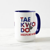 Taekwondo Typography Design High Kick Silhouette マグカップ (正面右)