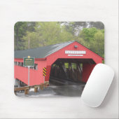 Taftsvilleの屋根付橋、ヴァーモント マウスパッド (マウス)