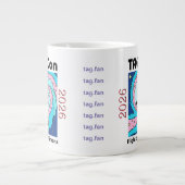 TAG Con 2026 ヴィマーナ飛行 - ジャンボマグ ジャンボコーヒーマグカップ (正面)