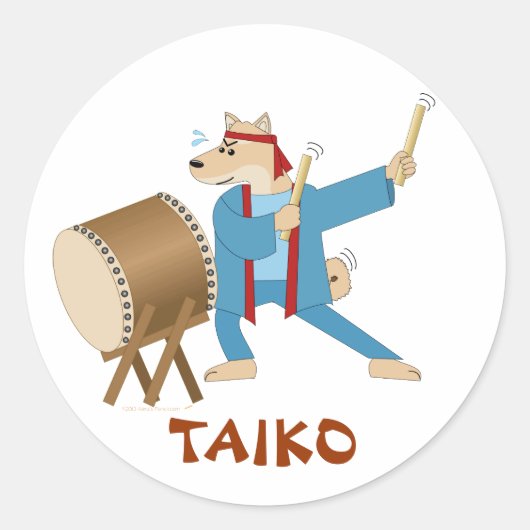 Taikoのドラム漫画犬のTaikoのドラマー ラウンドシール (正面)