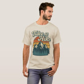 Take a Hike T-Shirt – Outdoors Hiking Tee Tシャツ (正面フル)