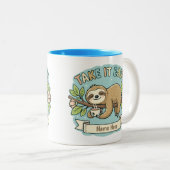 Take It Easy Sloth カスタムネーム ツートーンマグカップ (正面右)