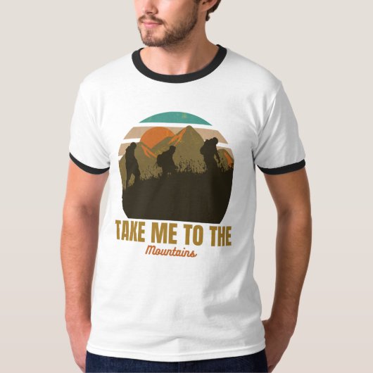 "Take Me To The Mountains" Retro Hiking Silhouette Tシャツ (正面)
