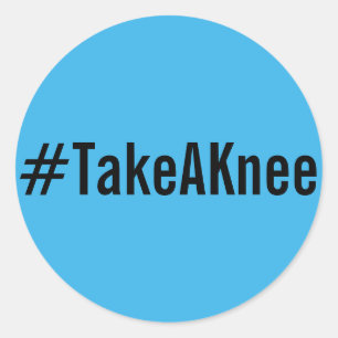#TakeAKnee、明るい青のシールに黒い文字 ラウンドシール