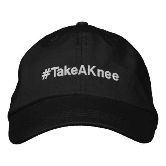 #TakeAKnee,白い文字の黒,政治的抗議 刺繍入りキャップ (正面)