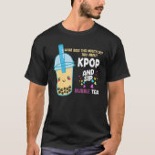 talk about kpop and sip bubble tea Kpop merch Tシャツ (正面)