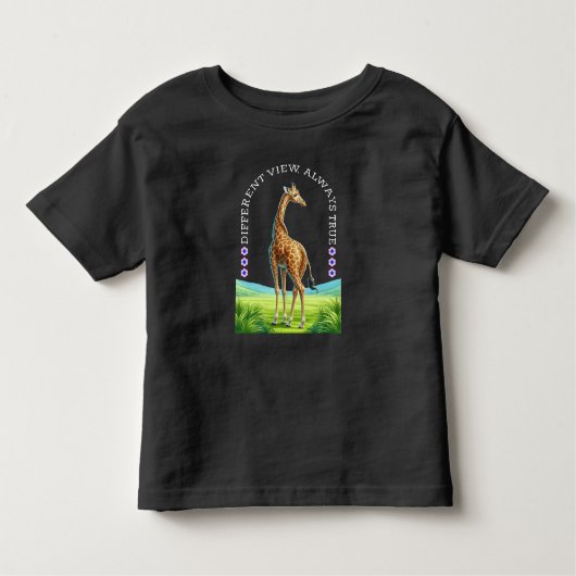 tall standing giraffe トドラーTシャツ (正面)