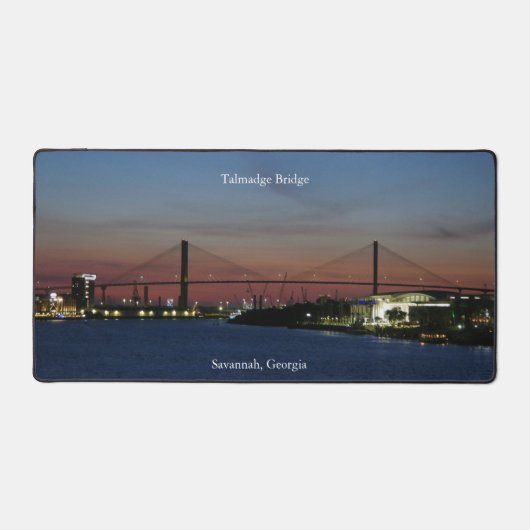 Talmadge Bridgeデスクトップ デスクマット (正面)