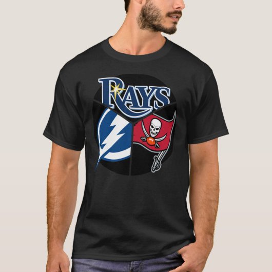 Tampa Bay Sports Teams TriQuad Essential T-Shirt Tシャツ (正面)