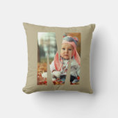 Tan Baby Intial Photo Throw Pillow クッション (正面)