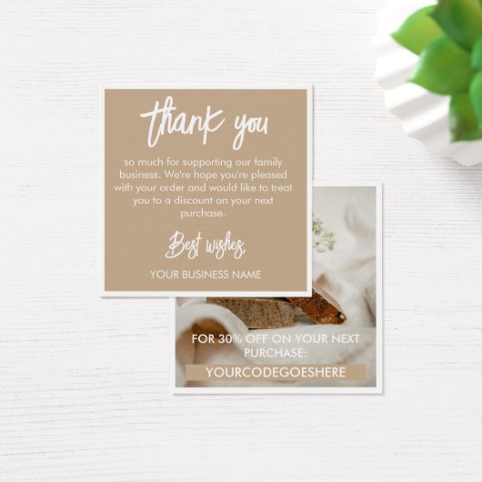 Tan White Photo & Promo Code Thank You (デスク)