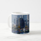 Tanjongの容器の港とのシンガポールのスカイライン、罪 コーヒーマグカップ (正面左)