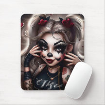 Tapis Sourie Woman with Clown Makeup 4