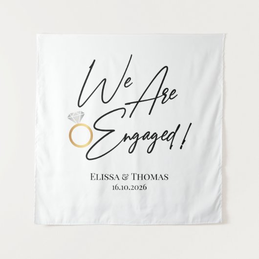 Tapiz We Are Engaged! Backdrop タペストリー (正面)