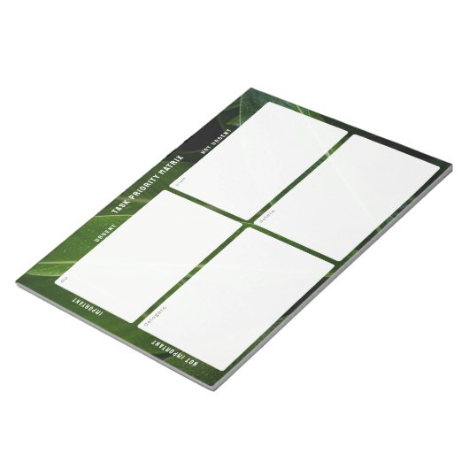 Task Priority and planner Matrix  (nature) ノートパッド (アングル)