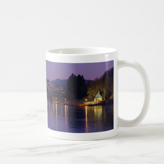 Tasse Biggesee in Olpe bei Nacht コーヒーマグカップ (右)