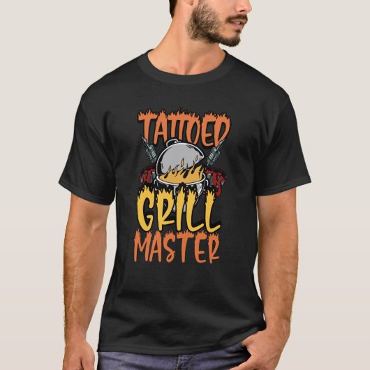 Tattoed Grill Master Smoker Grill Barbecue Meat Gr Tシャツ (正面)