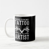 Tattoo結婚したアーティス最高のトの妻または夫に コーヒーマグカップ (左)