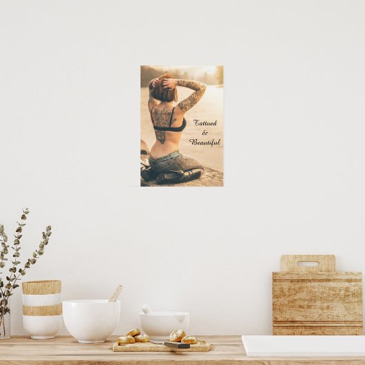 Tattooed and Beautiful Poster ポスター (キッチン)
