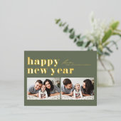 Taupeグリーンレトロタイポグラフィフォトハッピー新年 箔シーズンポストカード (立ち正面)