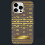 Taupeフェイク金箔の矢印パターン iPhone 15 Pro Maxケース<br><div class="desc">トレンディーとシックなデザインはトレンディーの矢印のパターンを特徴パーソナライズされたとし、あなたの名前、モノグラム、イニシャル、またはあなたの選択の任意の文字と一緒になることができる。</div>