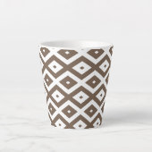 Taupe brown and white diamond pattern カフェラテマグ (正面)