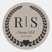 Taupe Linen Brown Wedding Monogram Initials ラウンドシール (正面)