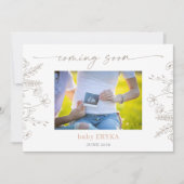 Taupe Wildflower Boho Pregnancy Announcement Card 招待状 (正面)