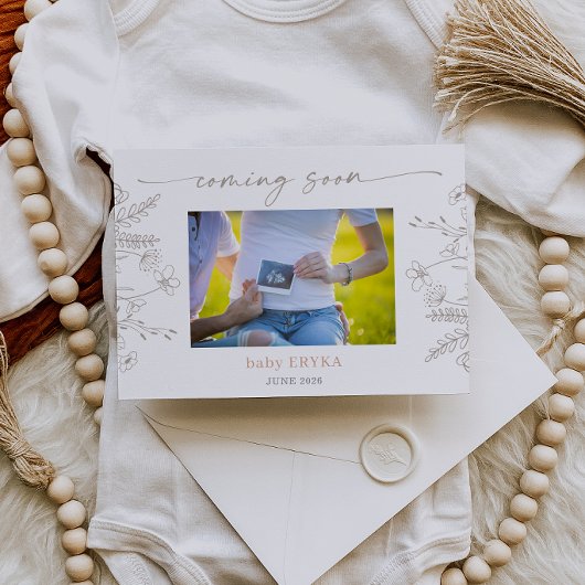 Taupe Wildflower Boho Pregnancy Announcement Card 招待状