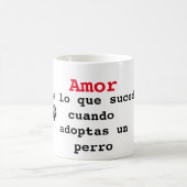 Taza amor es lo que sucede cuando adoptas un perro コーヒーマグカップ (中央)