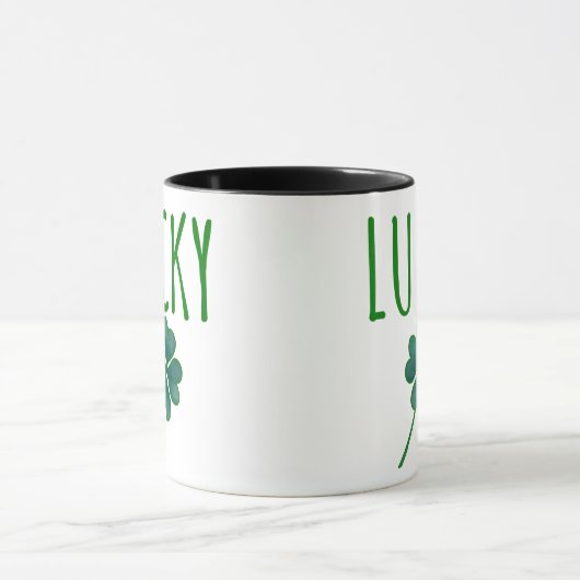 Taza Lucky Clover St Patricks Day  マグカップ (中央)