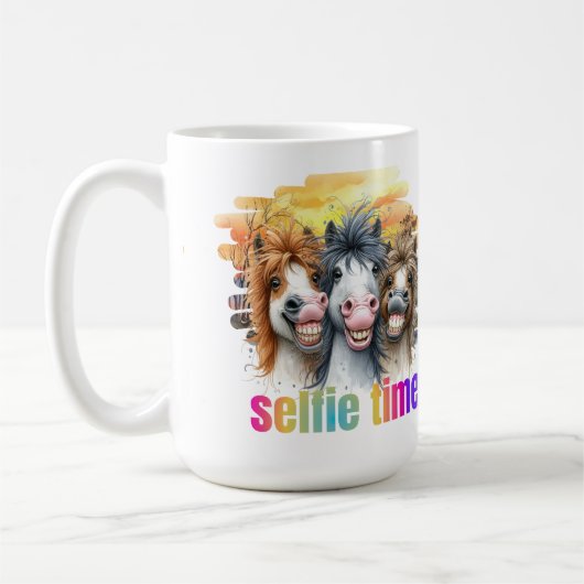 Tazas horse meme – funny horses on a selfie コーヒーマグカップ (左)