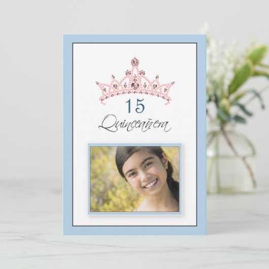 {TBA}ピンクによってティアラのQuinceañeraの宝石で飾られる招待状 招待状 (スタンド正面)