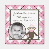 {TBA} 2"x2"ピンクソックモンキーアナウンスメントマグネット マグネット (正面)