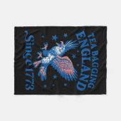 Tea Bagging England Since 1773 Patriotic Eagle 4th フリースブランケット (正面(横))