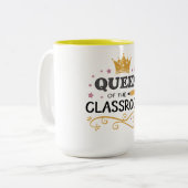Teacher Appreciation Gift – Queen of the Classroom ツートーンマグカップ (正面左)
