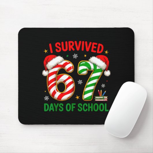 Teacher Christmas Funny Meme I Survived 67 Days Of マウスパッド (マウス)