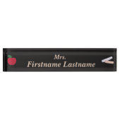 Teacher Desk Nameplate – Custom Black – Red Apple デスクネームプレート (正面)