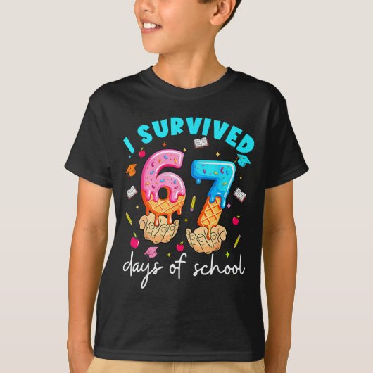 Teacher I Survived 67 Days Of School Funny Meme Ba Tシャツ (正面)